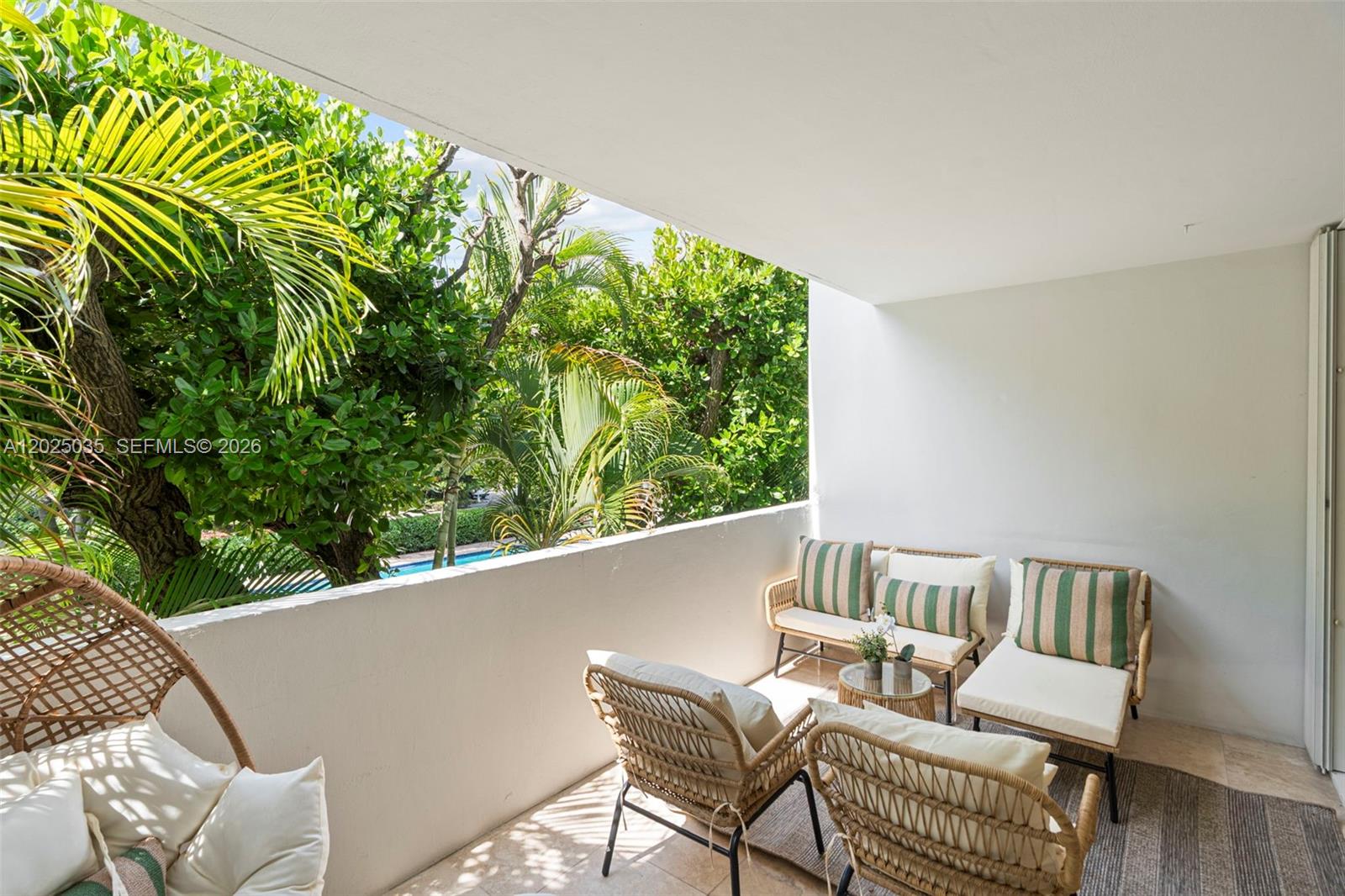 COMMODORE CLUB WEST CONDO - Residential