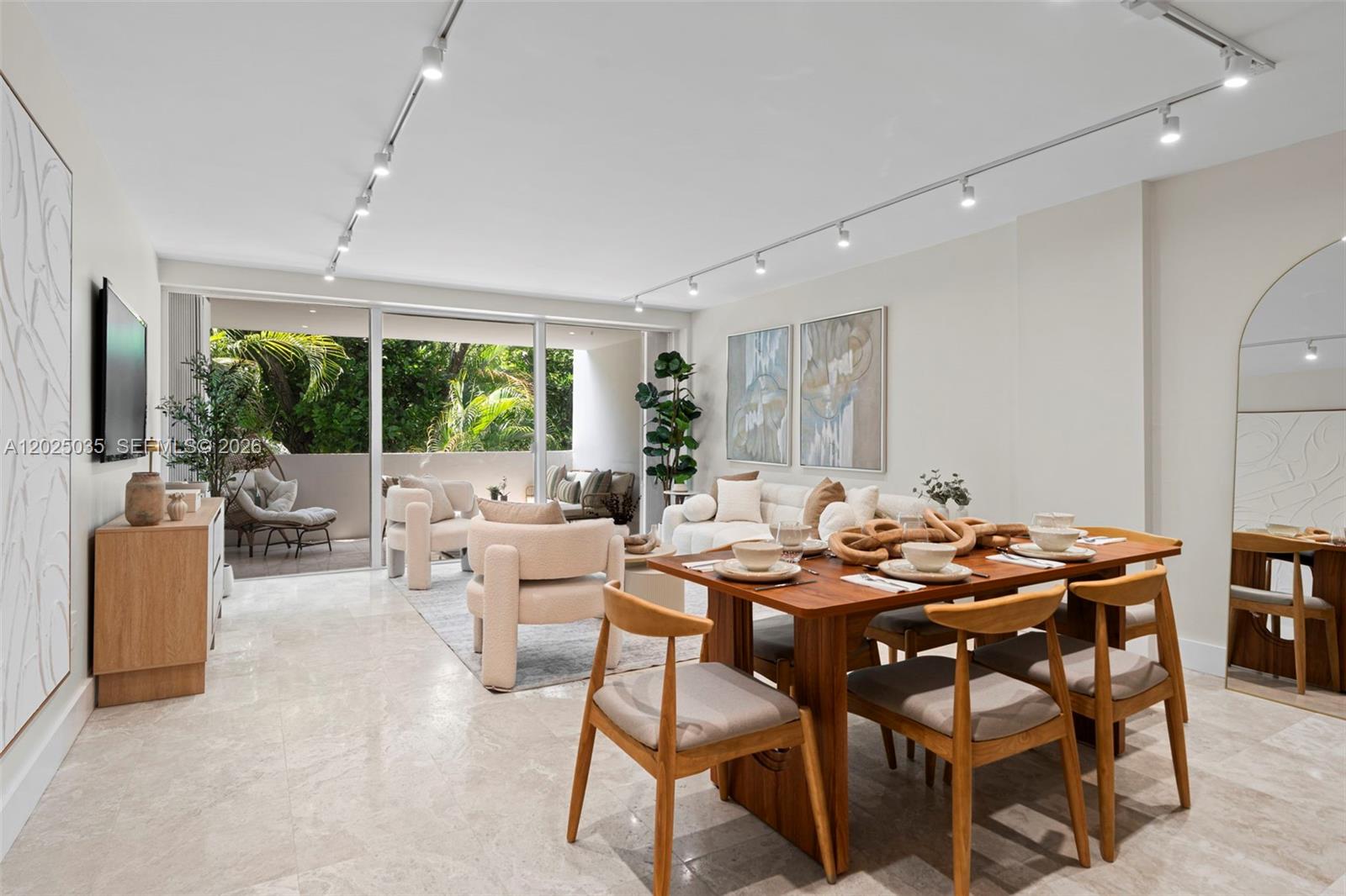 COMMODORE CLUB WEST CONDO - Residential