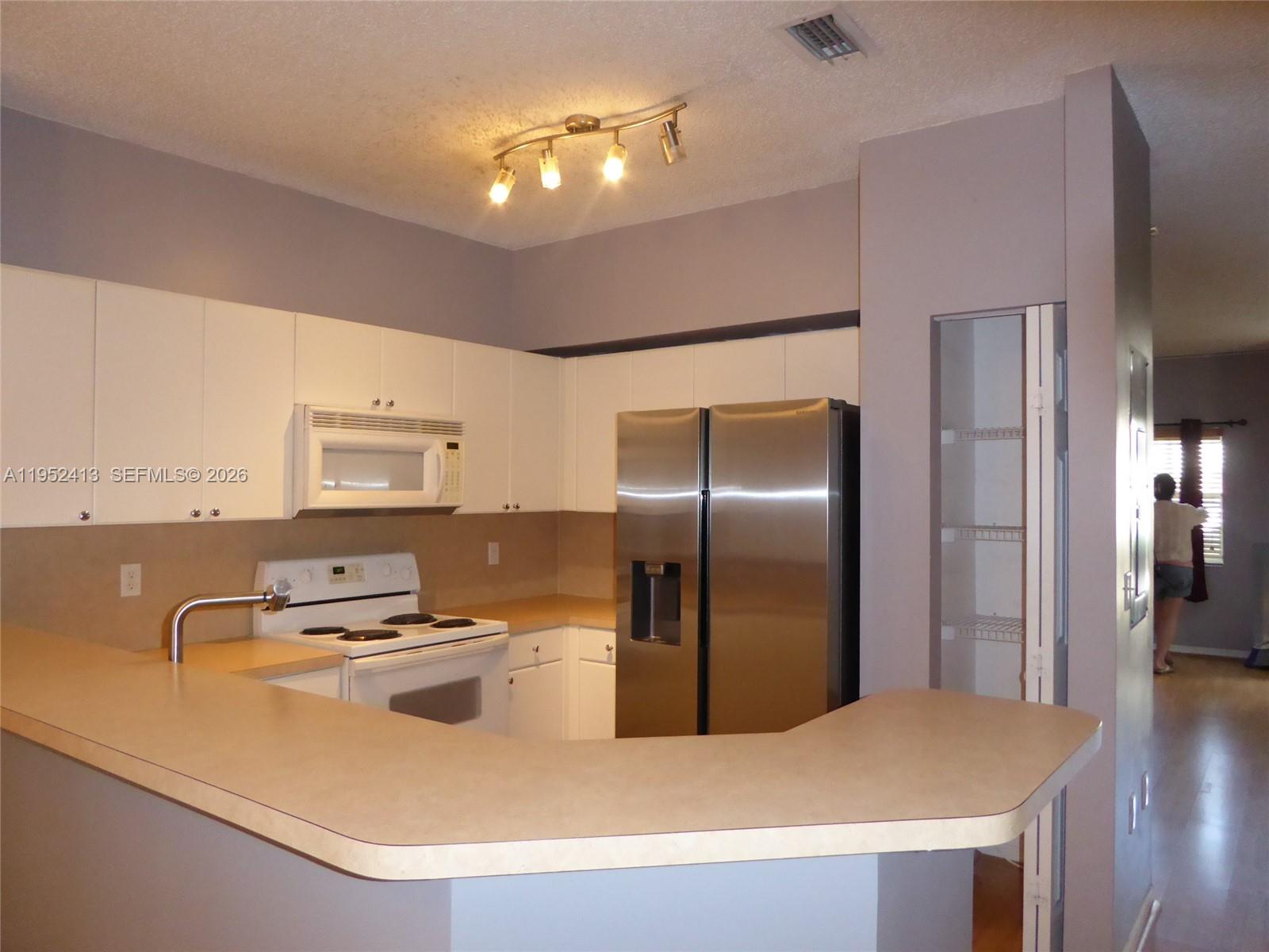 TOWNGATE CONDO SIX - Residential
