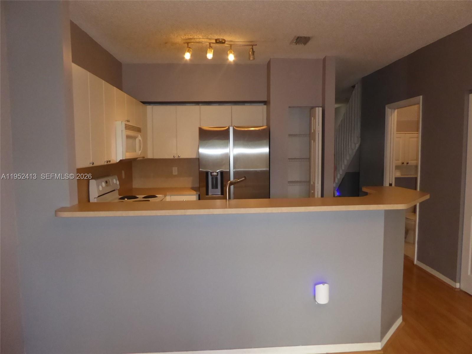TOWNGATE CONDO SIX - Residential