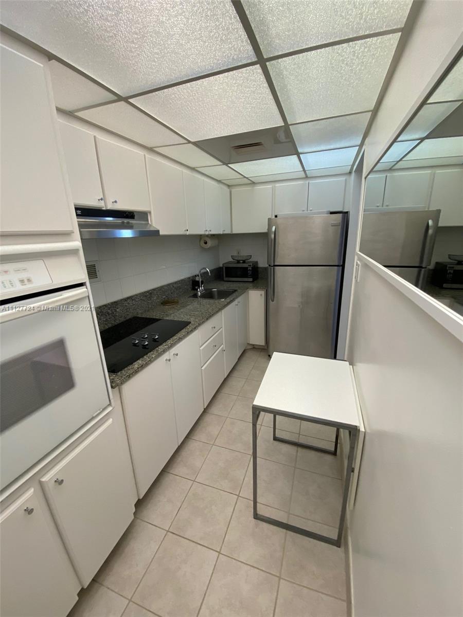 MIRADOR 1000 CONDO - Residential Lease