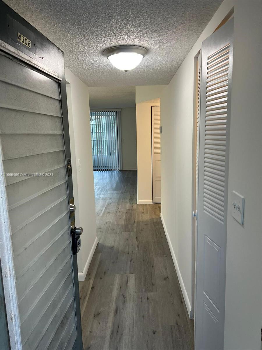 COURTYARDS OF BROWARD CON - Residential Lease