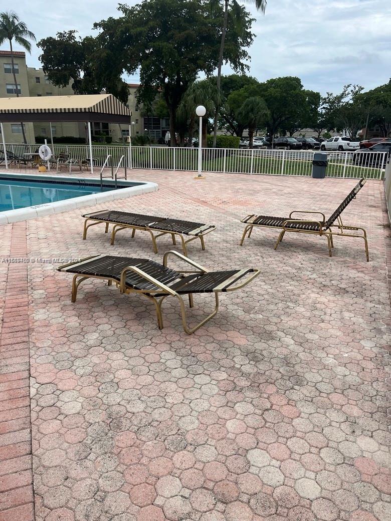 COURTYARDS OF BROWARD CON - Residential Lease