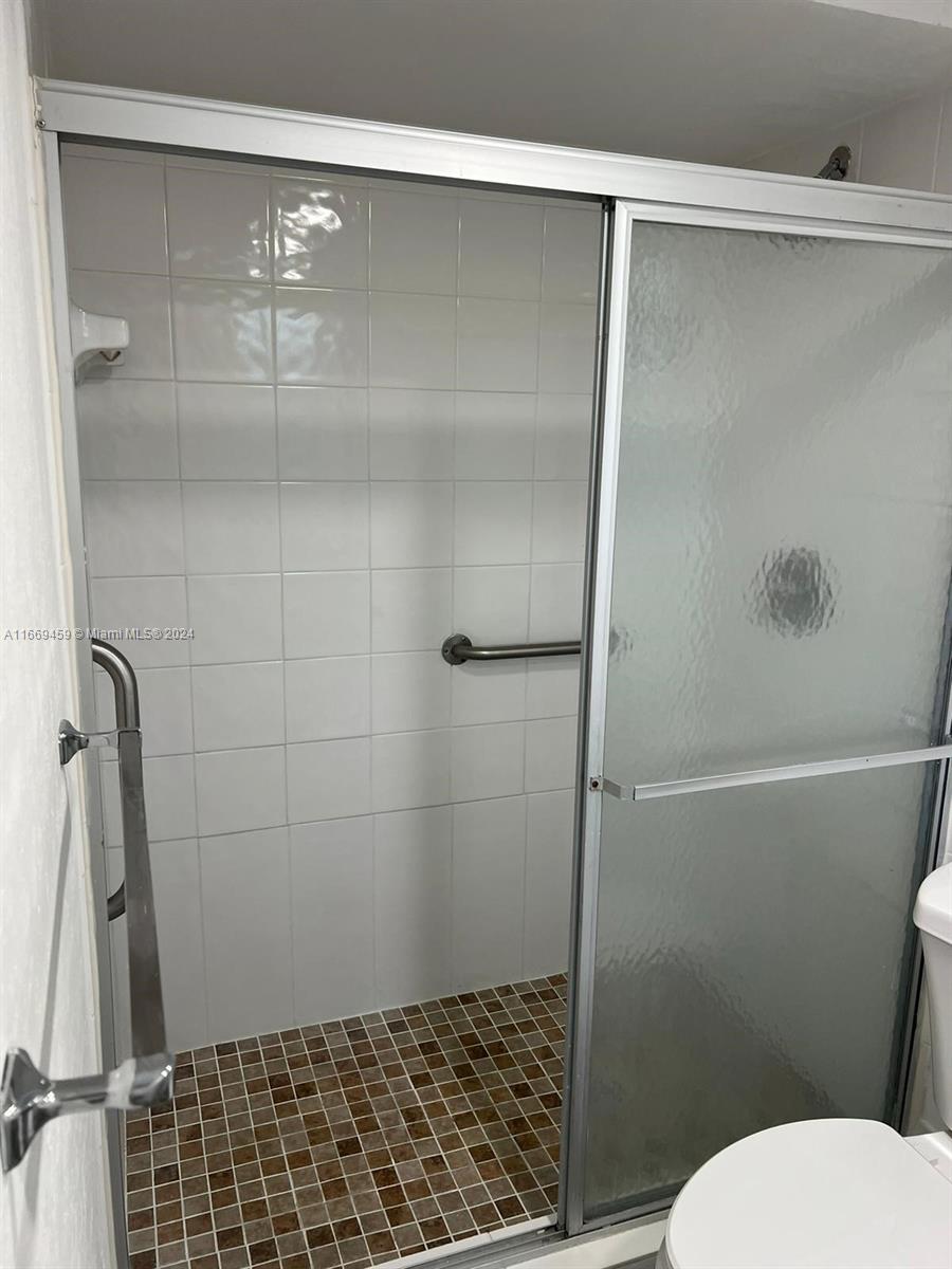 COURTYARDS OF BROWARD CON - Residential Lease