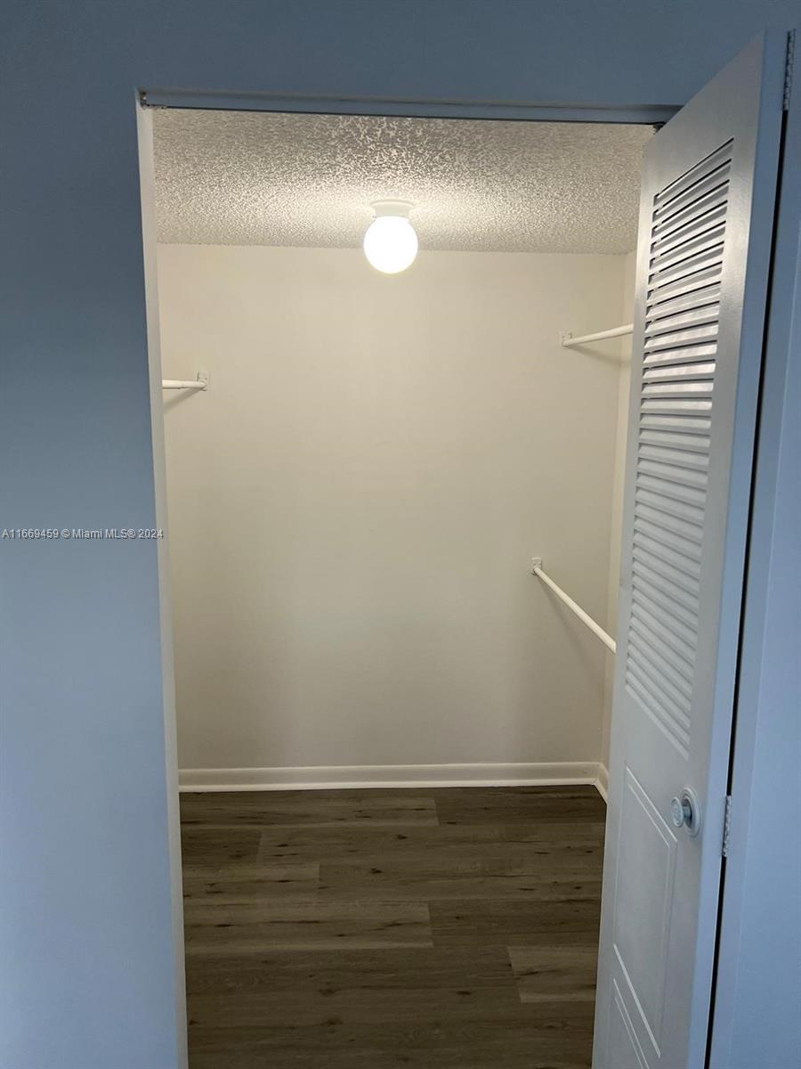 COURTYARDS OF BROWARD CON - Residential Lease