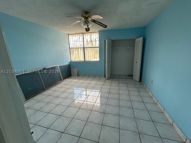 MANGO HILL CONDO NO 6 - Residential
