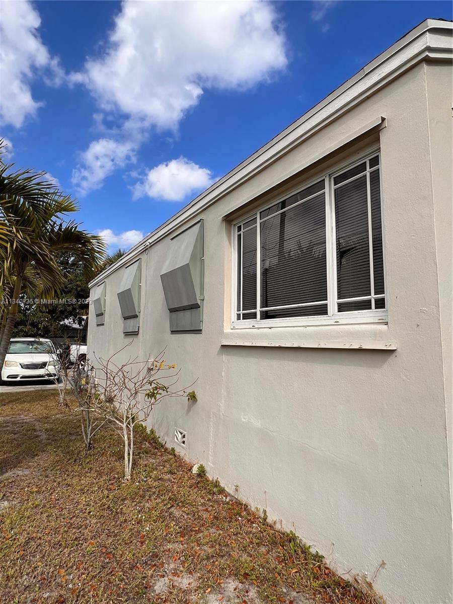 NORTH PALM BCH 1 - Residential