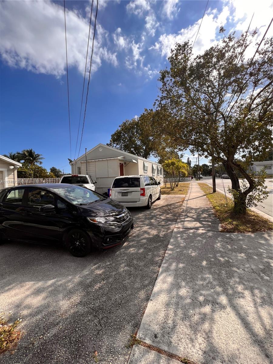 NORTH PALM BCH 1 - Residential