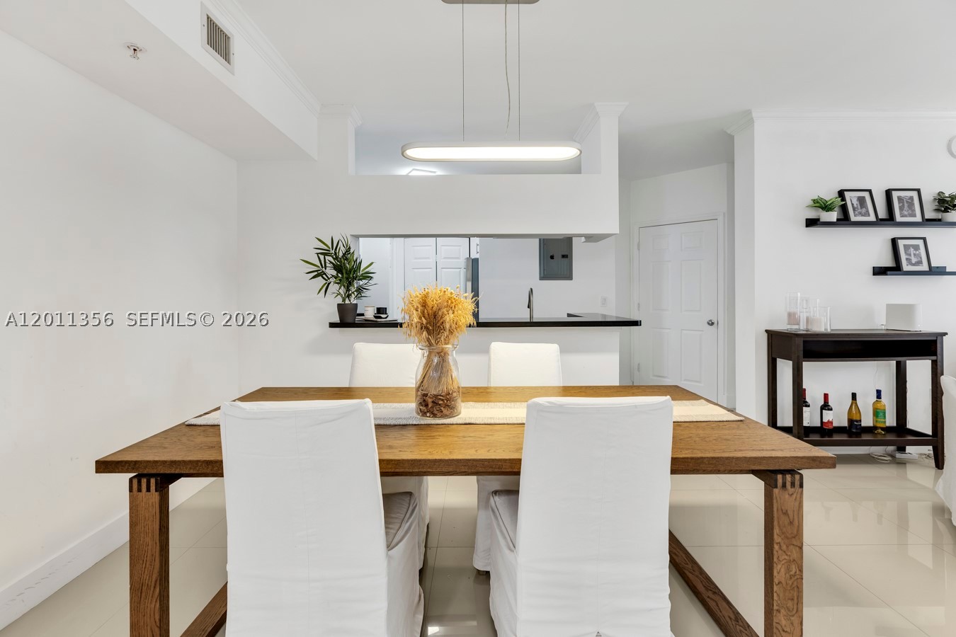 PORTO BELLAGIO CONDO - Residential