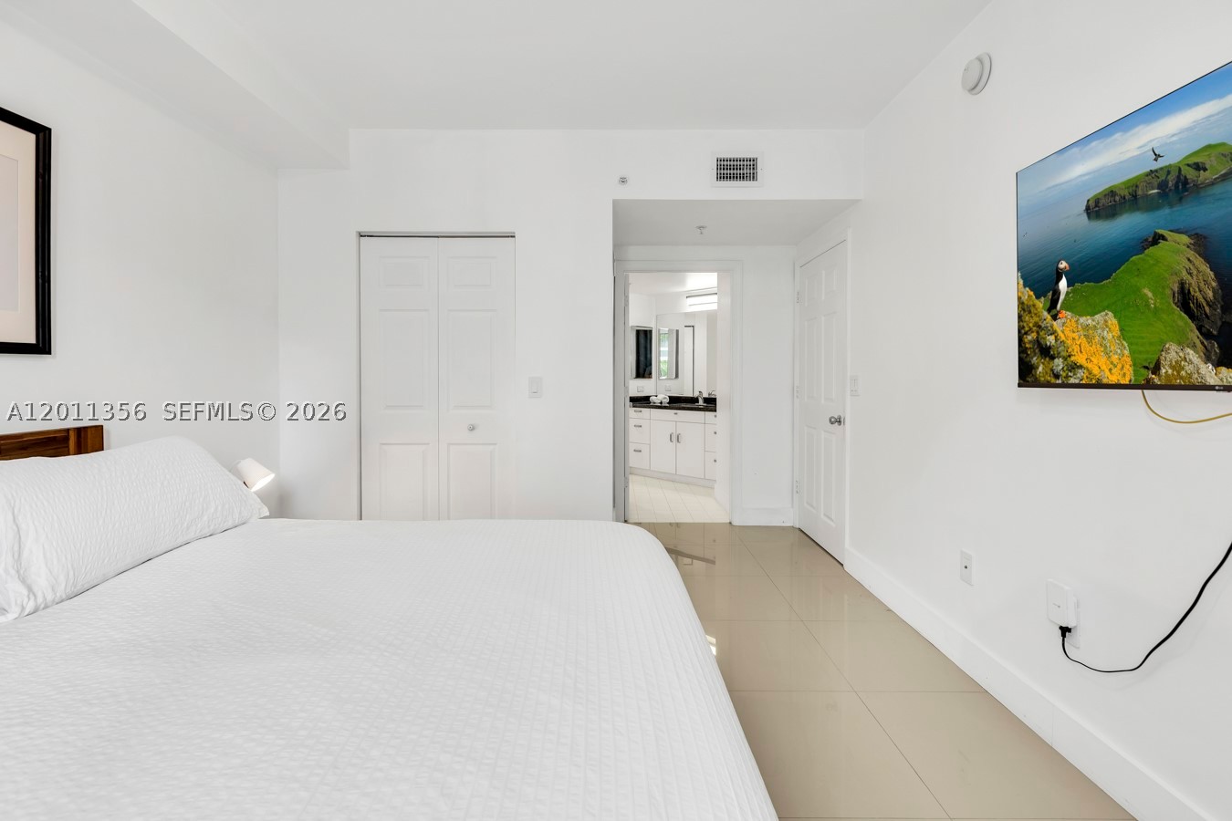PORTO BELLAGIO CONDO - Residential