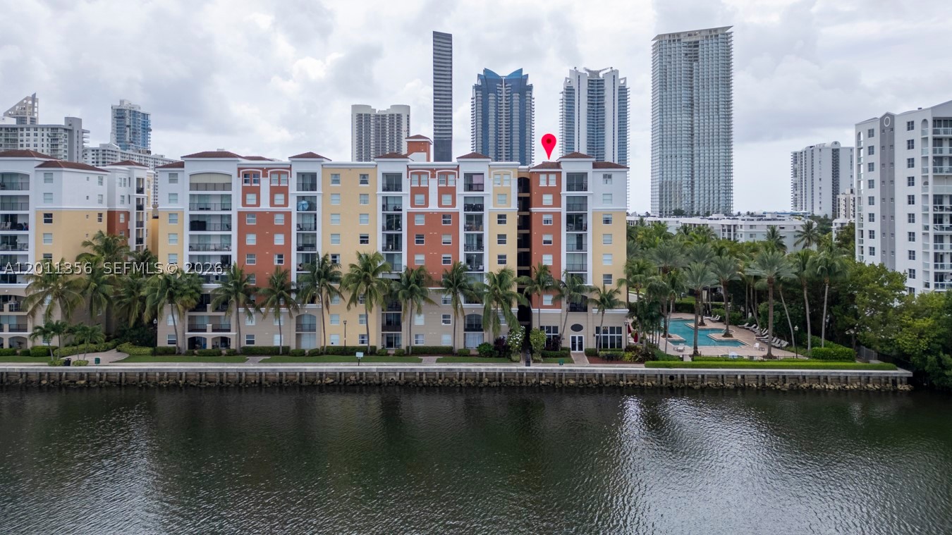 PORTO BELLAGIO CONDO - Residential