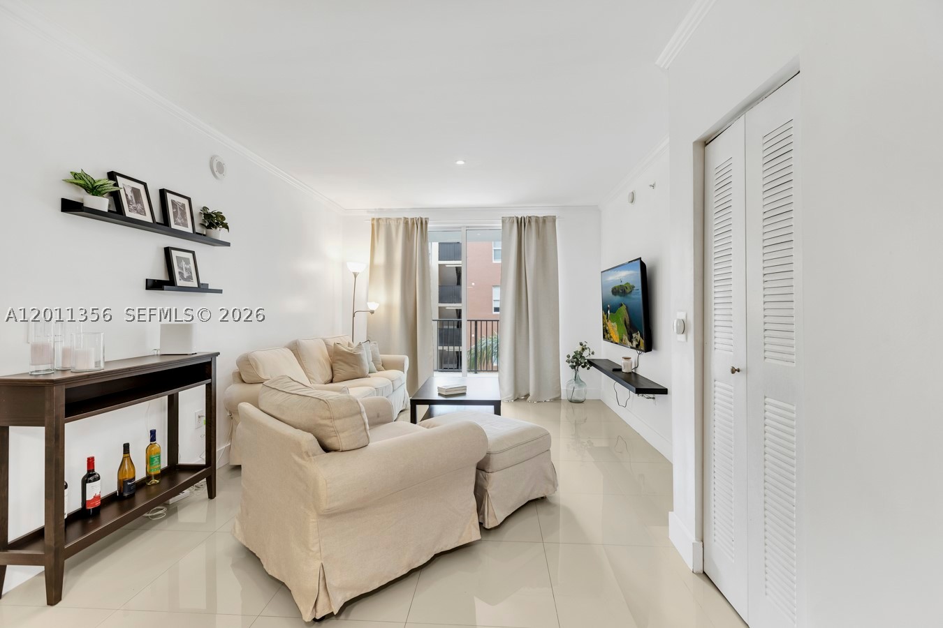 PORTO BELLAGIO CONDO - Residential