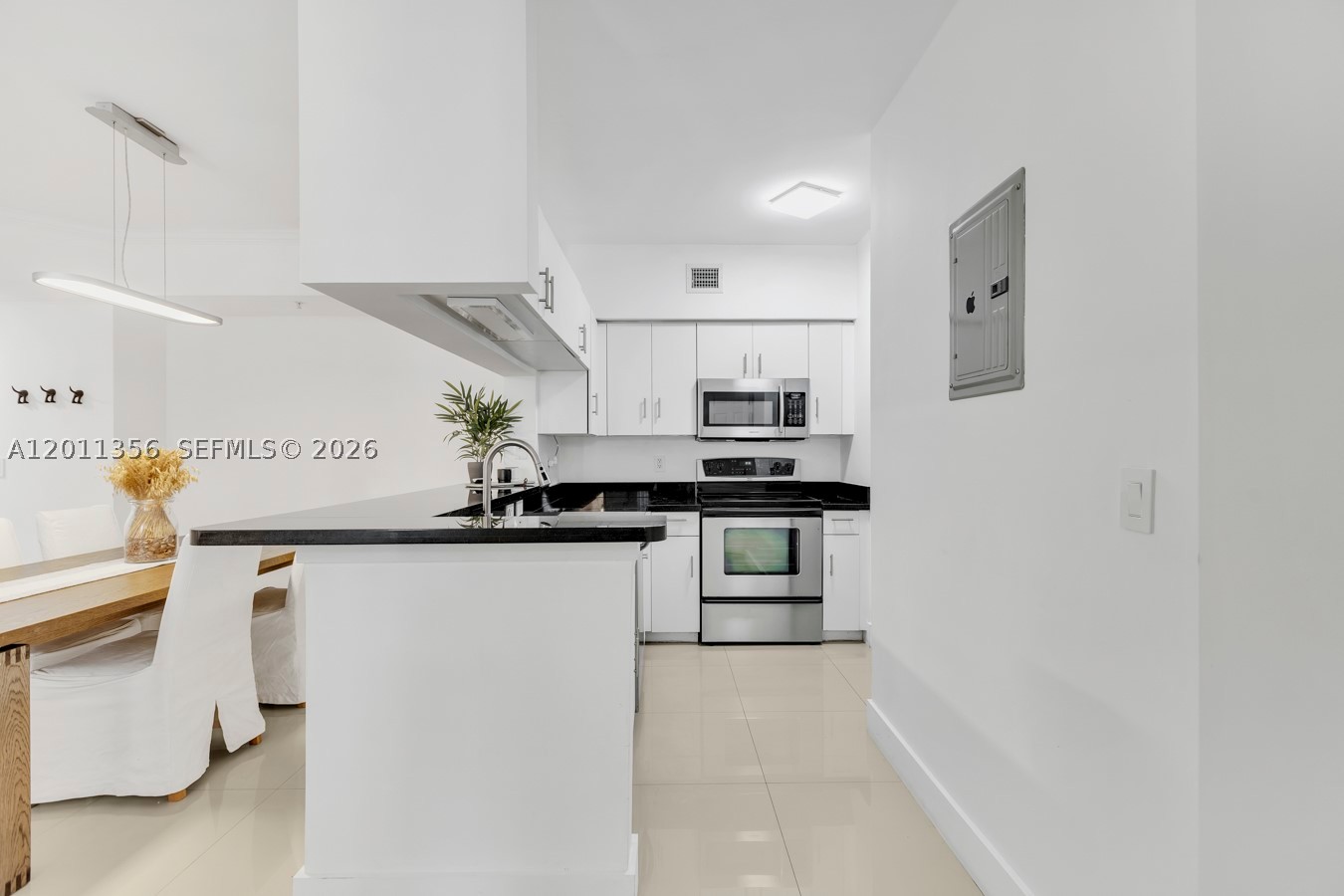 PORTO BELLAGIO CONDO - Residential