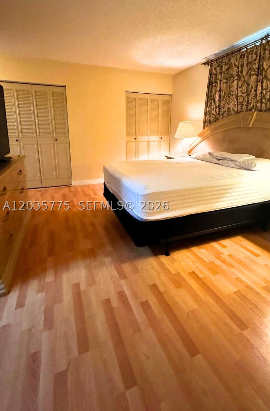 MEADOWBROOK LAKES CONDO - Residential