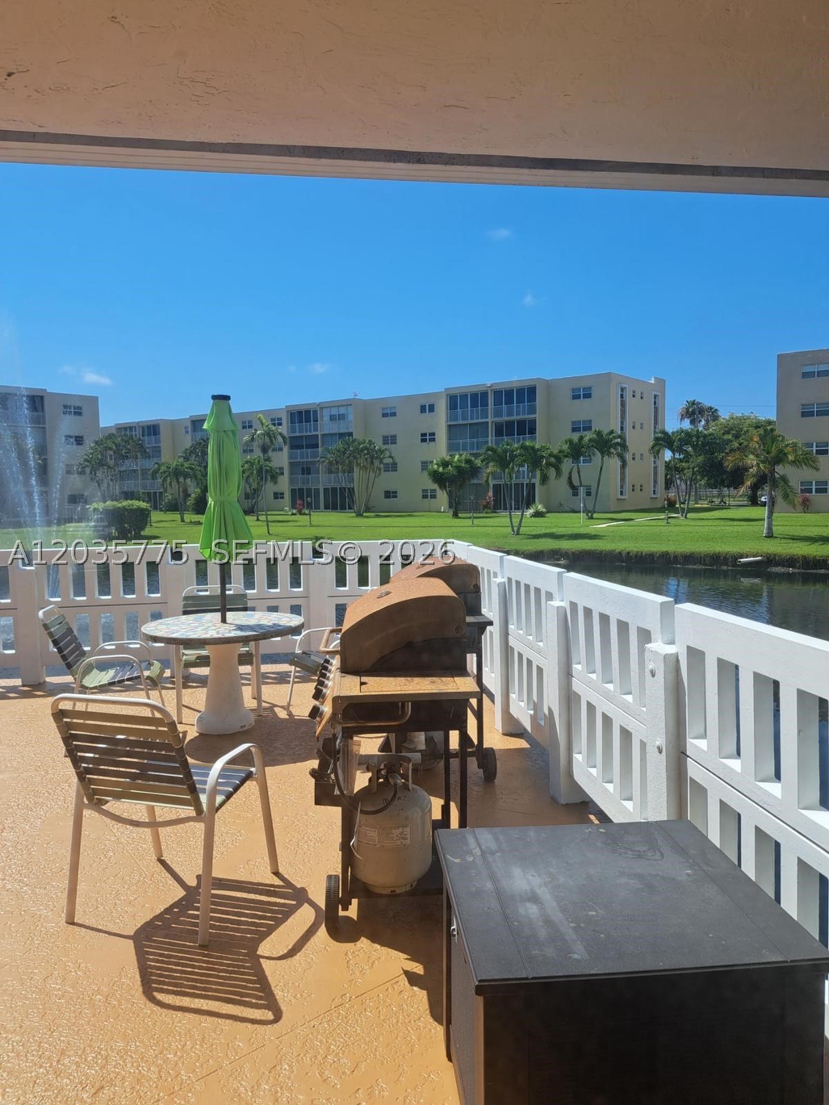 MEADOWBROOK LAKES CONDO - Residential
