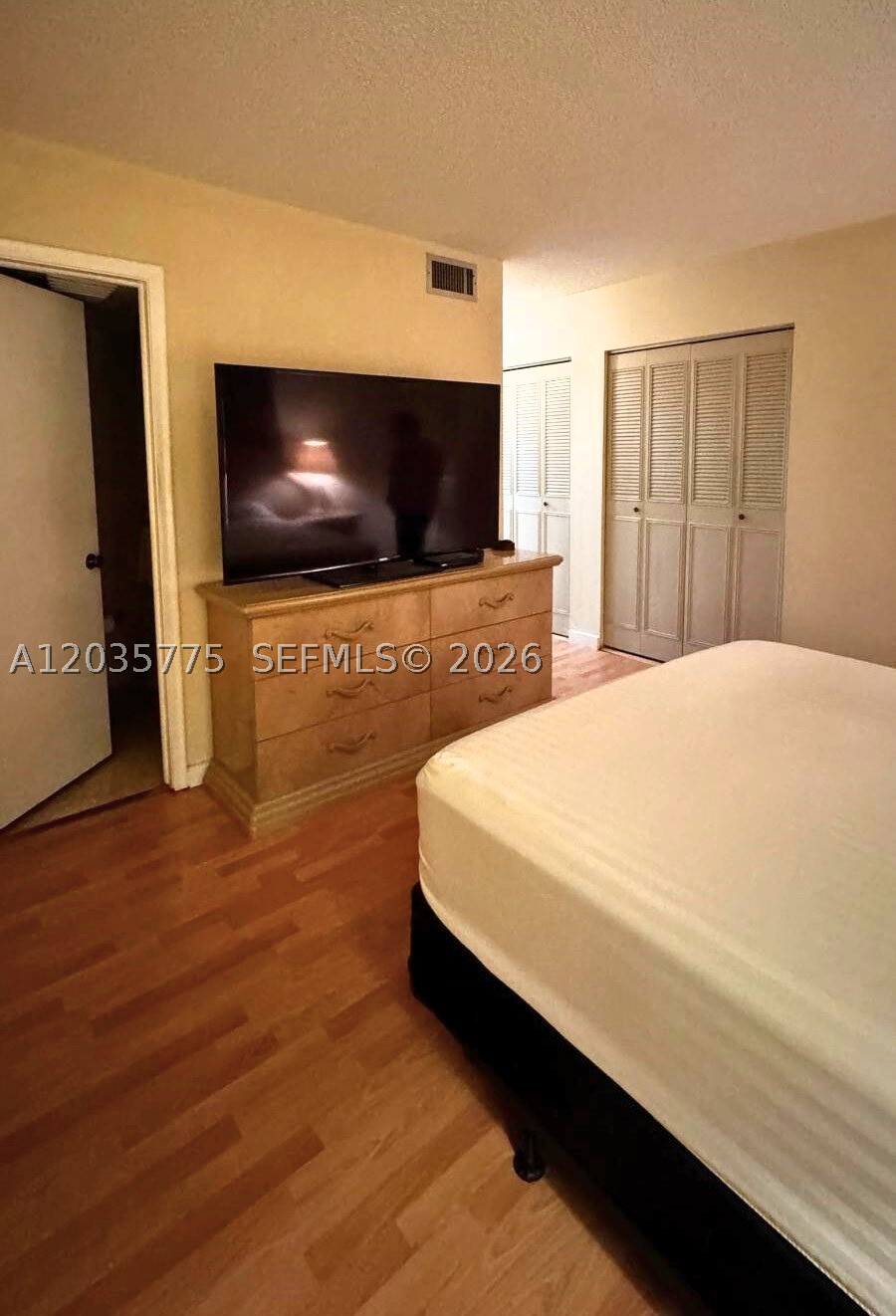 MEADOWBROOK LAKES CONDO - Residential