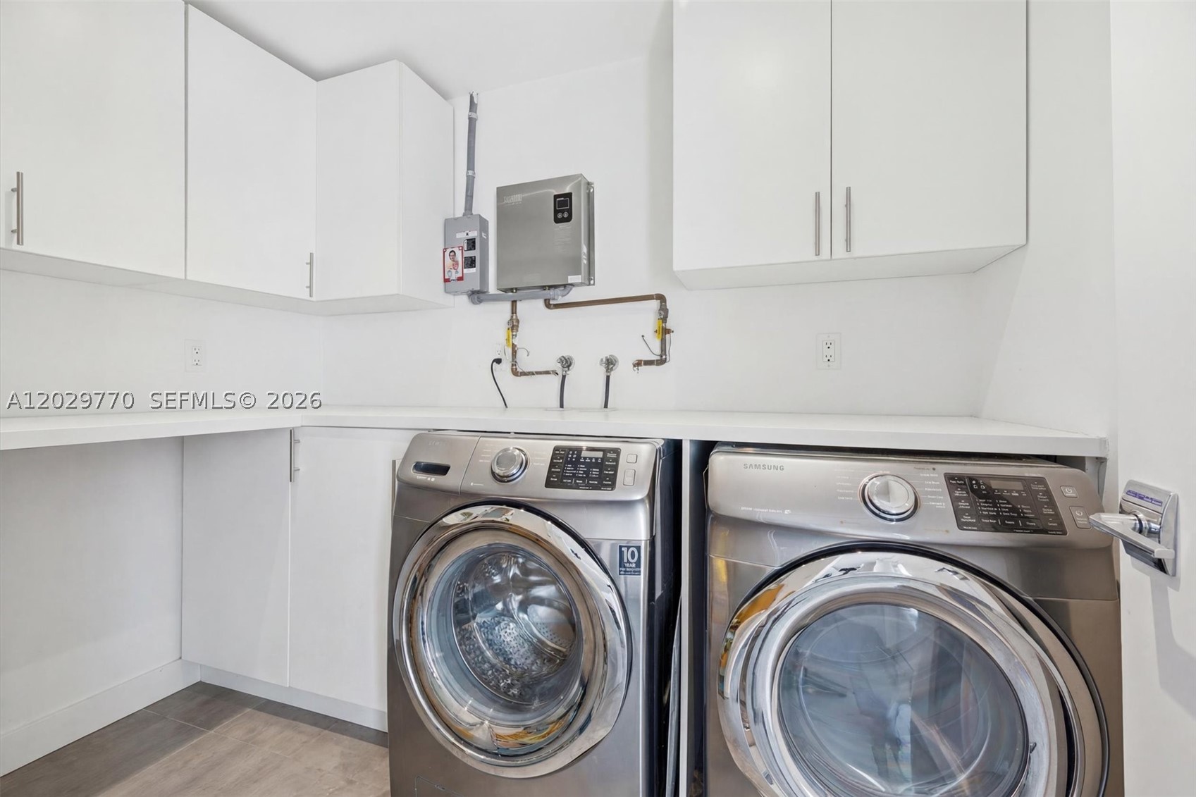 RIVER PARC ESTATES - Residential