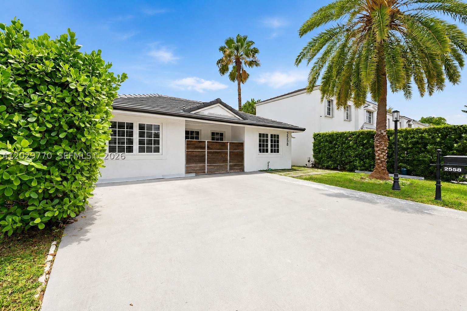 RIVER PARC ESTATES - Residential