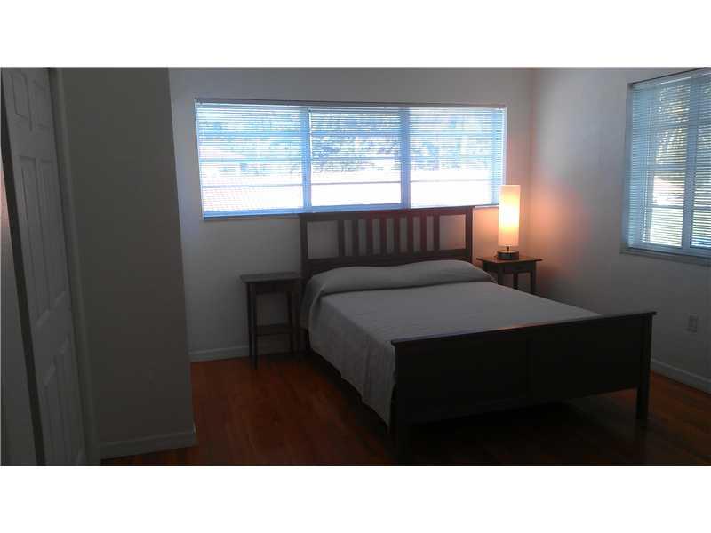 THE 1120 ON 7TH STREET CO - Residential Lease