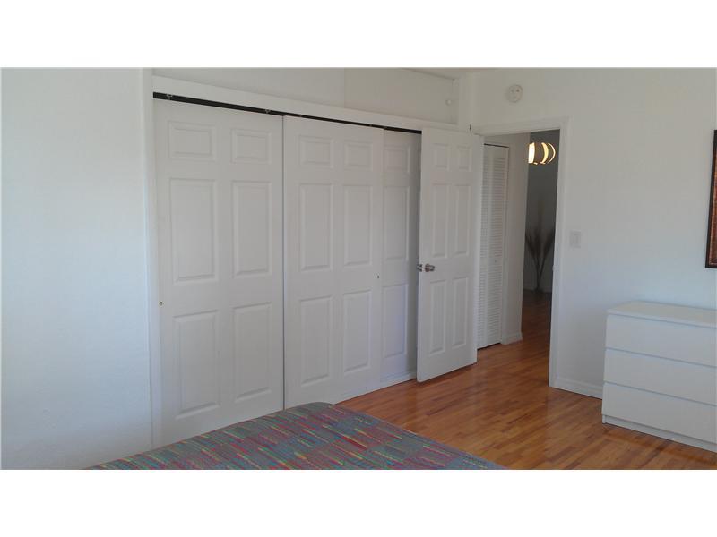 THE 1120 ON 7TH STREET CO - Residential Lease