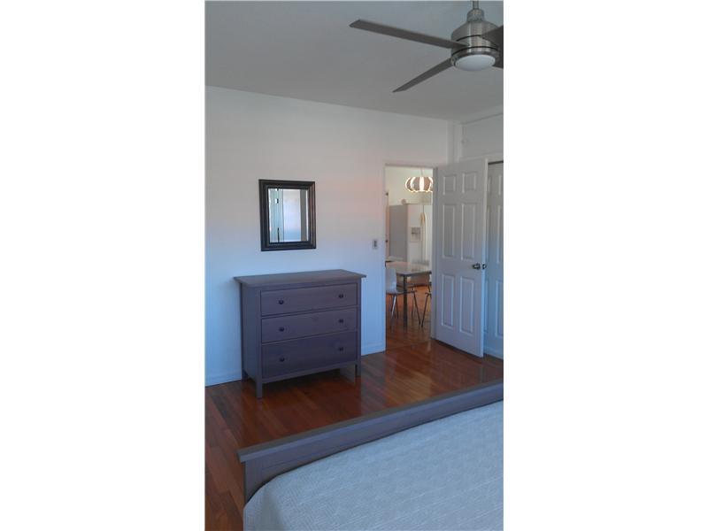 THE 1120 ON 7TH STREET CO - Residential Lease
