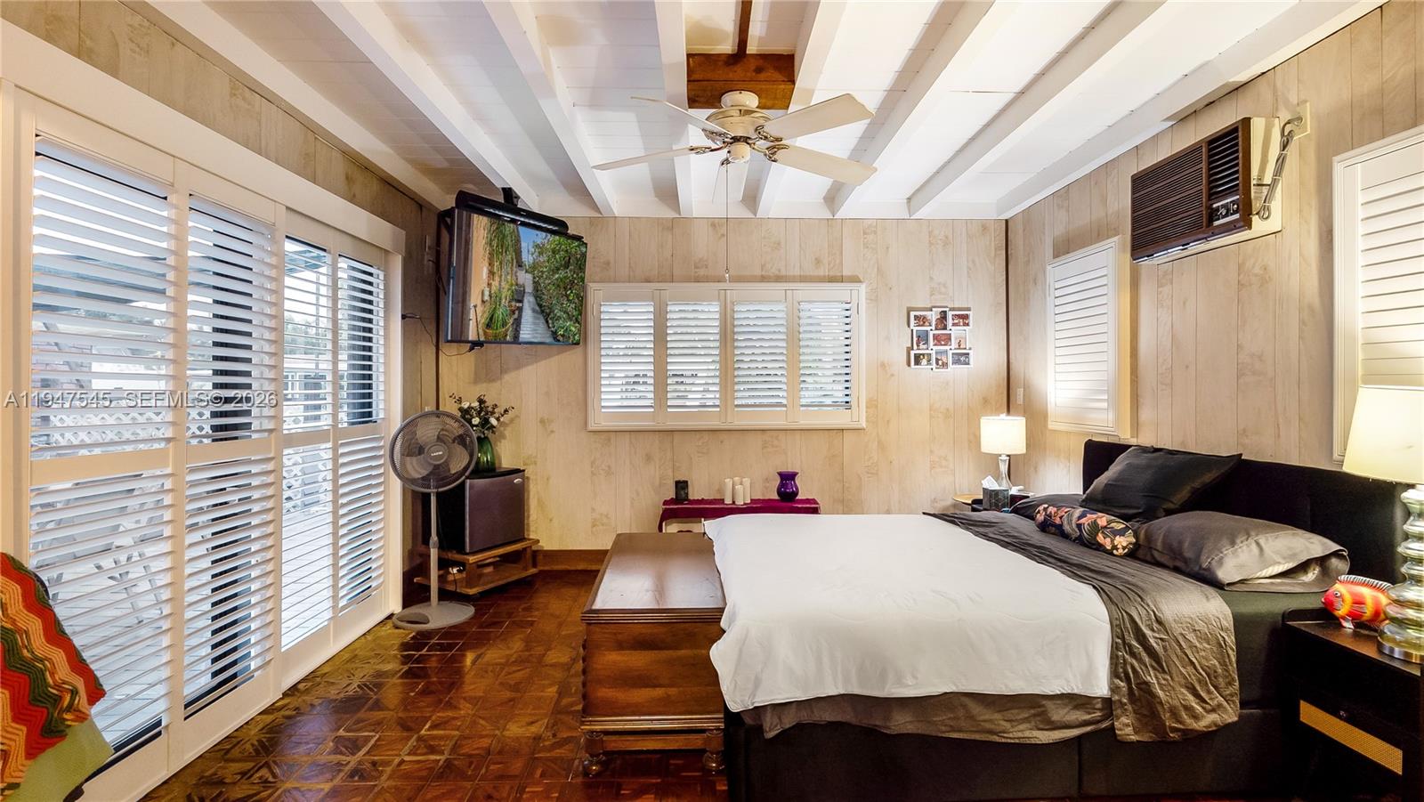 LAUDERDALE ISLES NO 2 - Residential