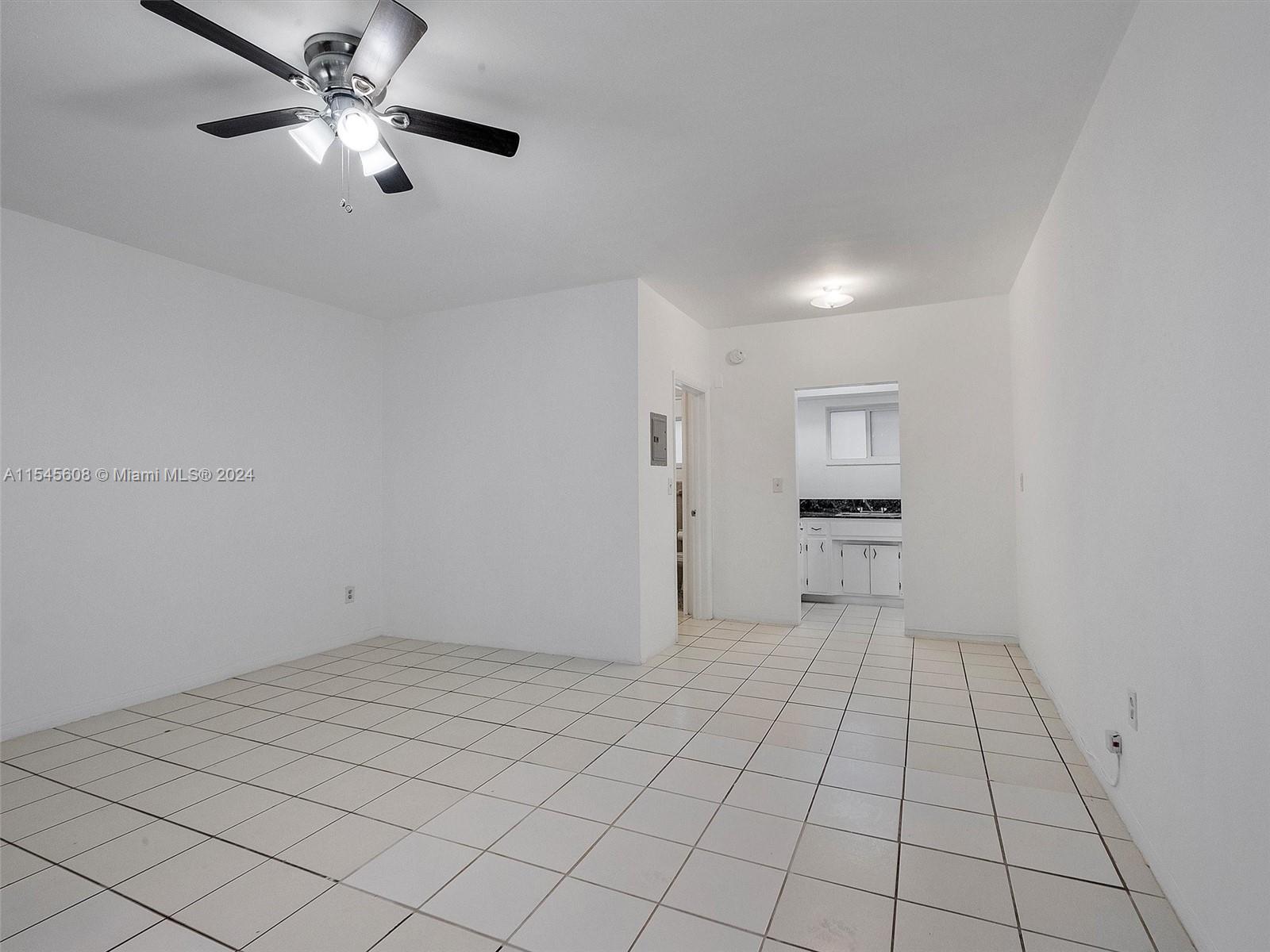 GOLF COURSE SUB AMD PL - Residential Lease