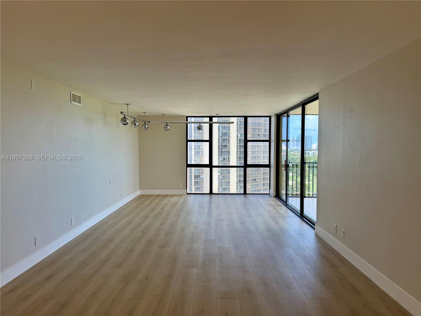 CORONADO CONDO- TOWER II - Residential