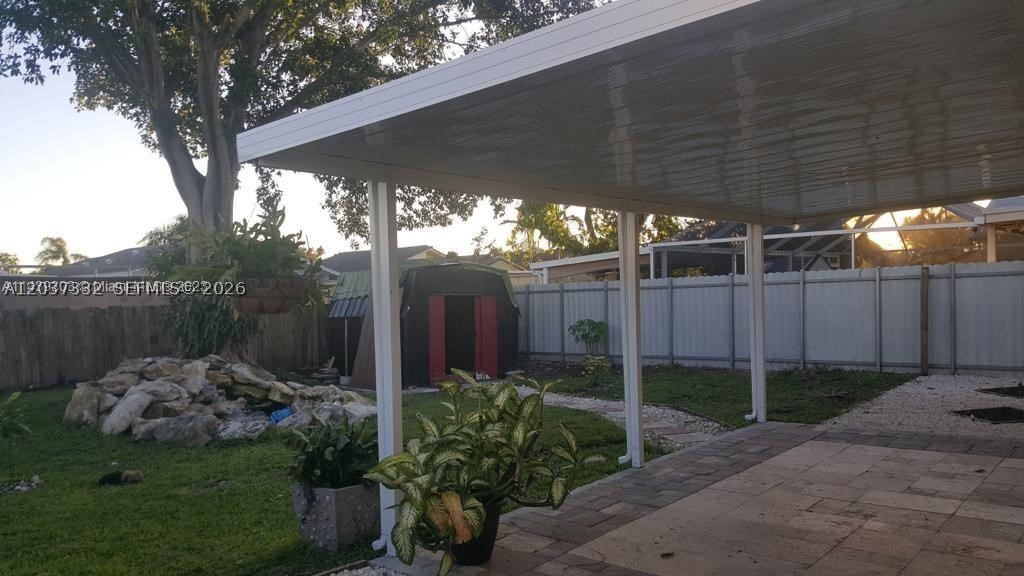 STRAWBERRY FIELD SUB - Residential Lease