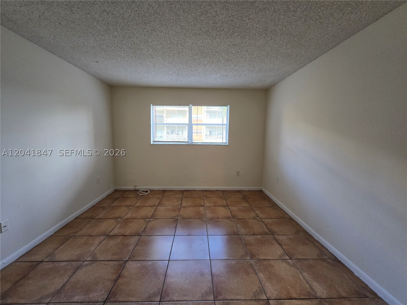 SUNSET HILLS I CONDO - Residential