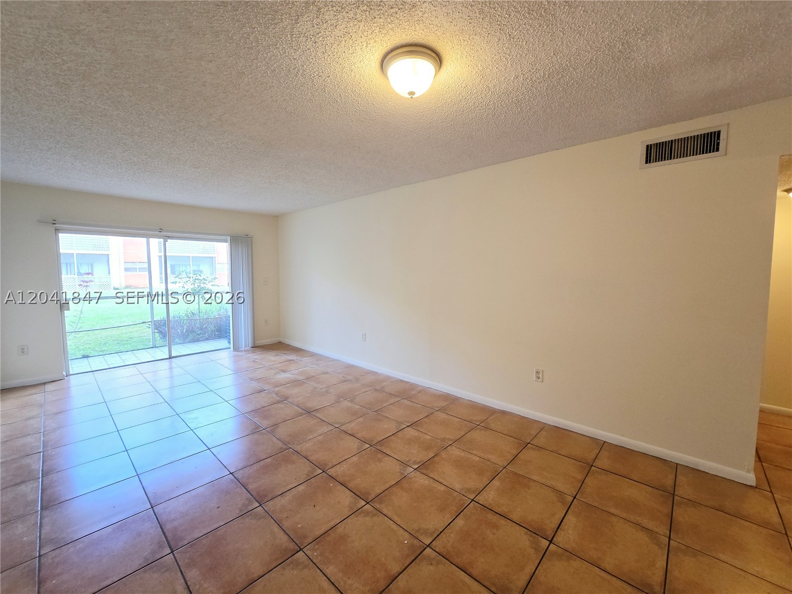 SUNSET HILLS I CONDO - Residential