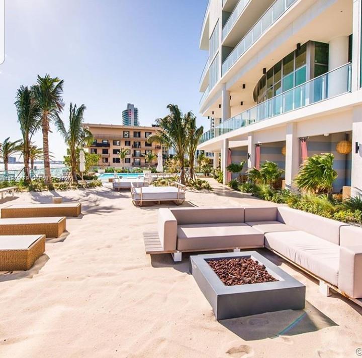 BISCAYNE BEACH CONDO - Residential