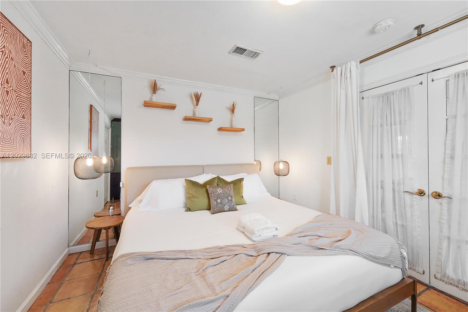 IMPERIAL POINT 3RD SEC - Residential