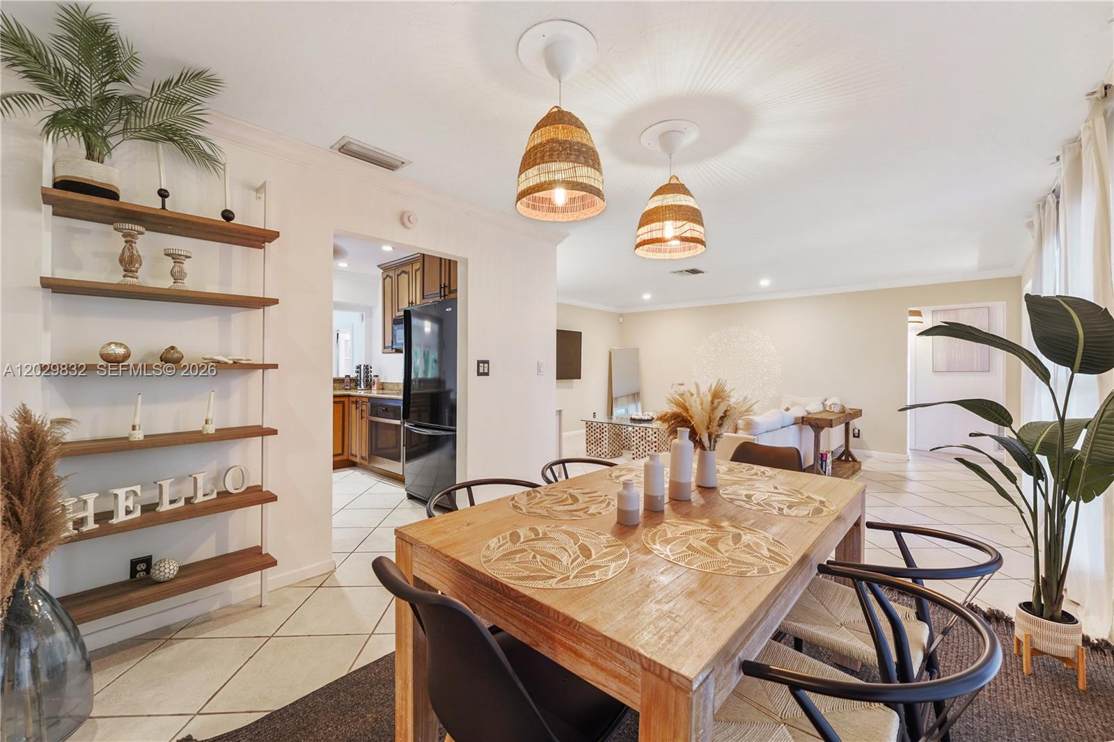 IMPERIAL POINT 3RD SEC - Residential