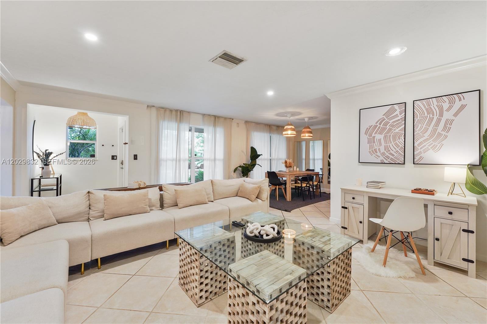 IMPERIAL POINT 3RD SEC - Residential