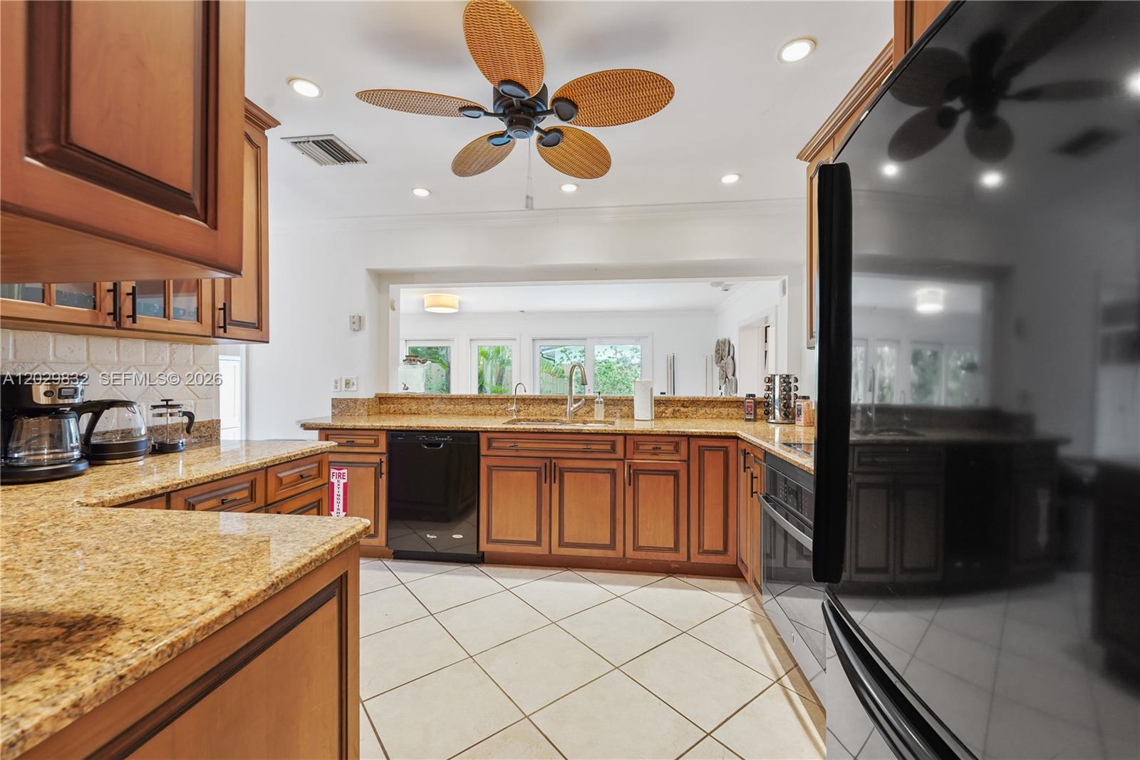 IMPERIAL POINT 3RD SEC - Residential