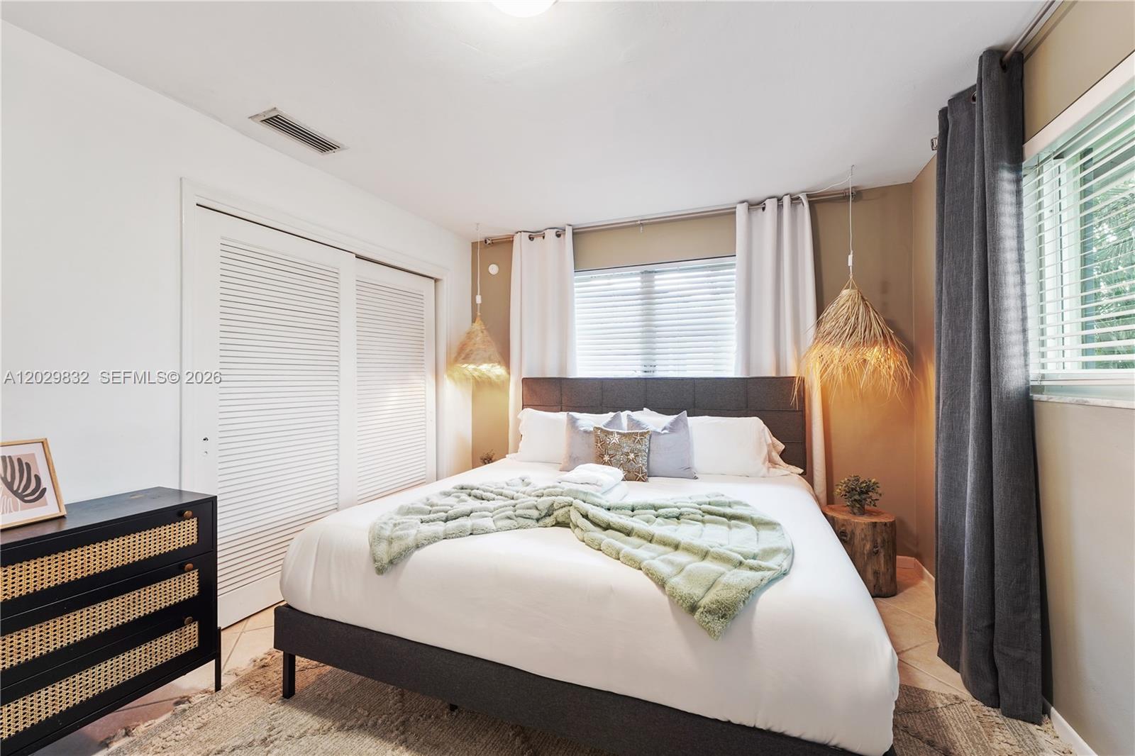 IMPERIAL POINT 3RD SEC - Residential