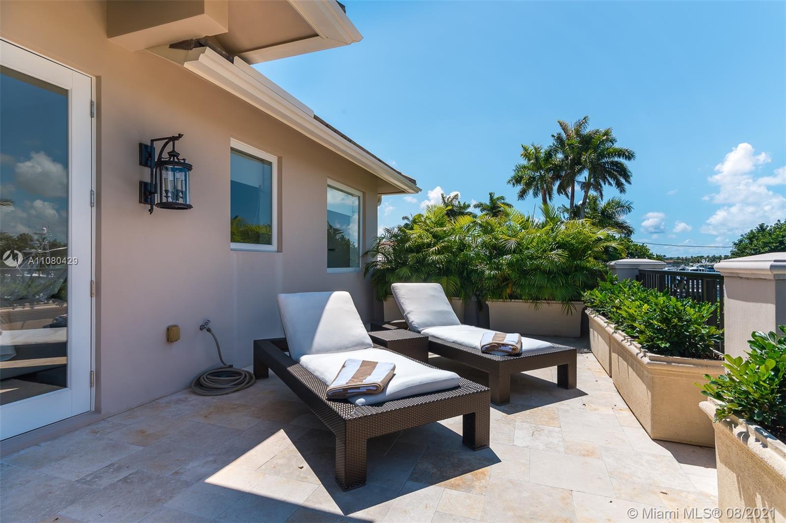 ISLA BAHIA - Residential