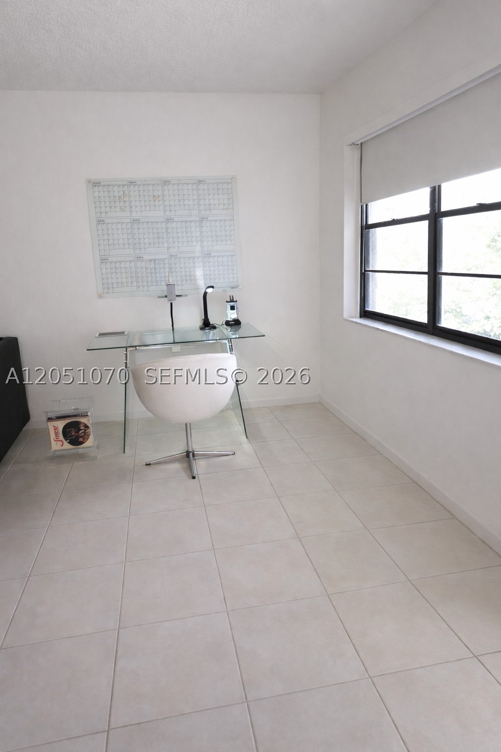 PALM VILLAGE CLUB CONDO - Residential Lease