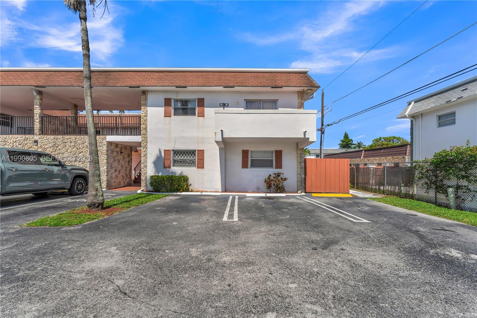 PARKWAY GARDENS - Residential