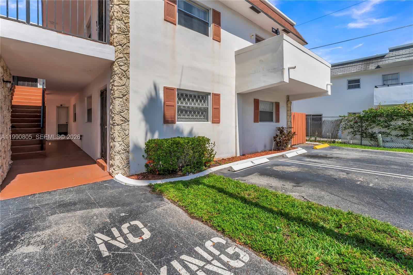 PARKWAY GARDENS - Residential