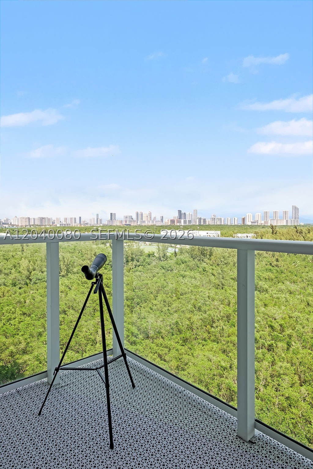 THE OAKS I CONDO - Residential