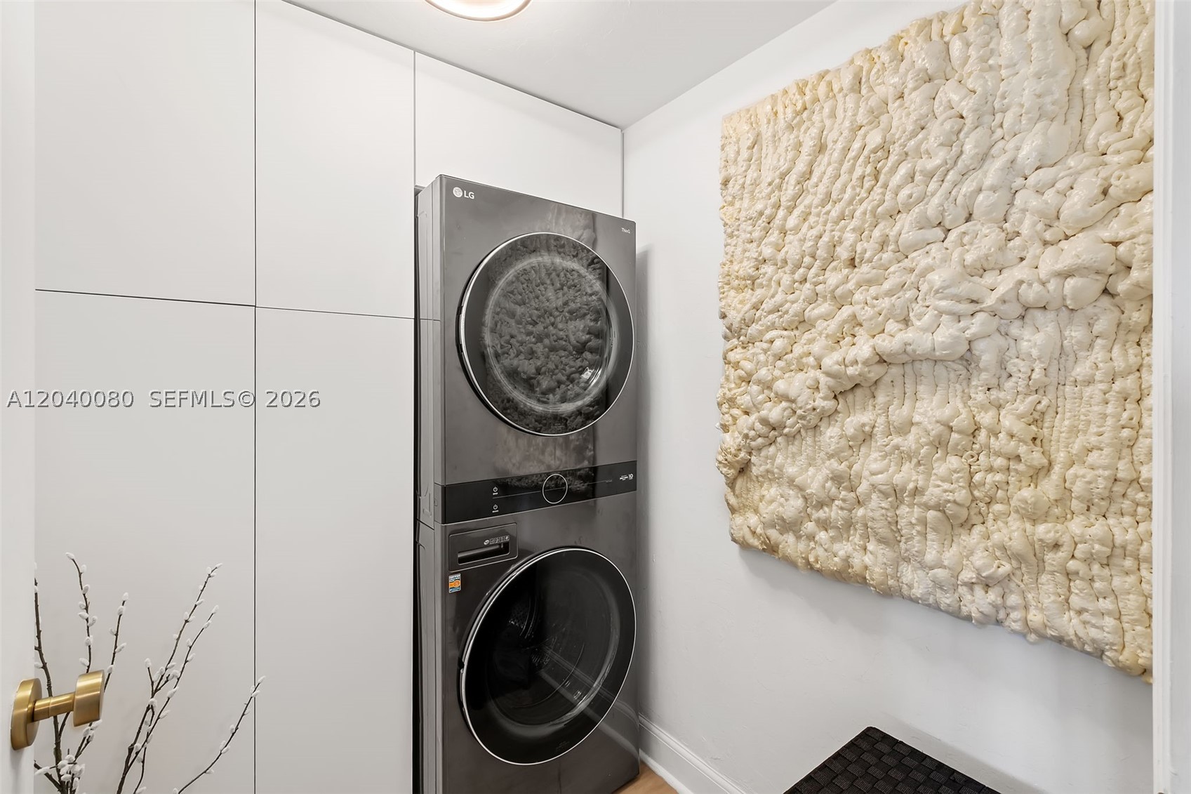 THE OAKS I CONDO - Residential