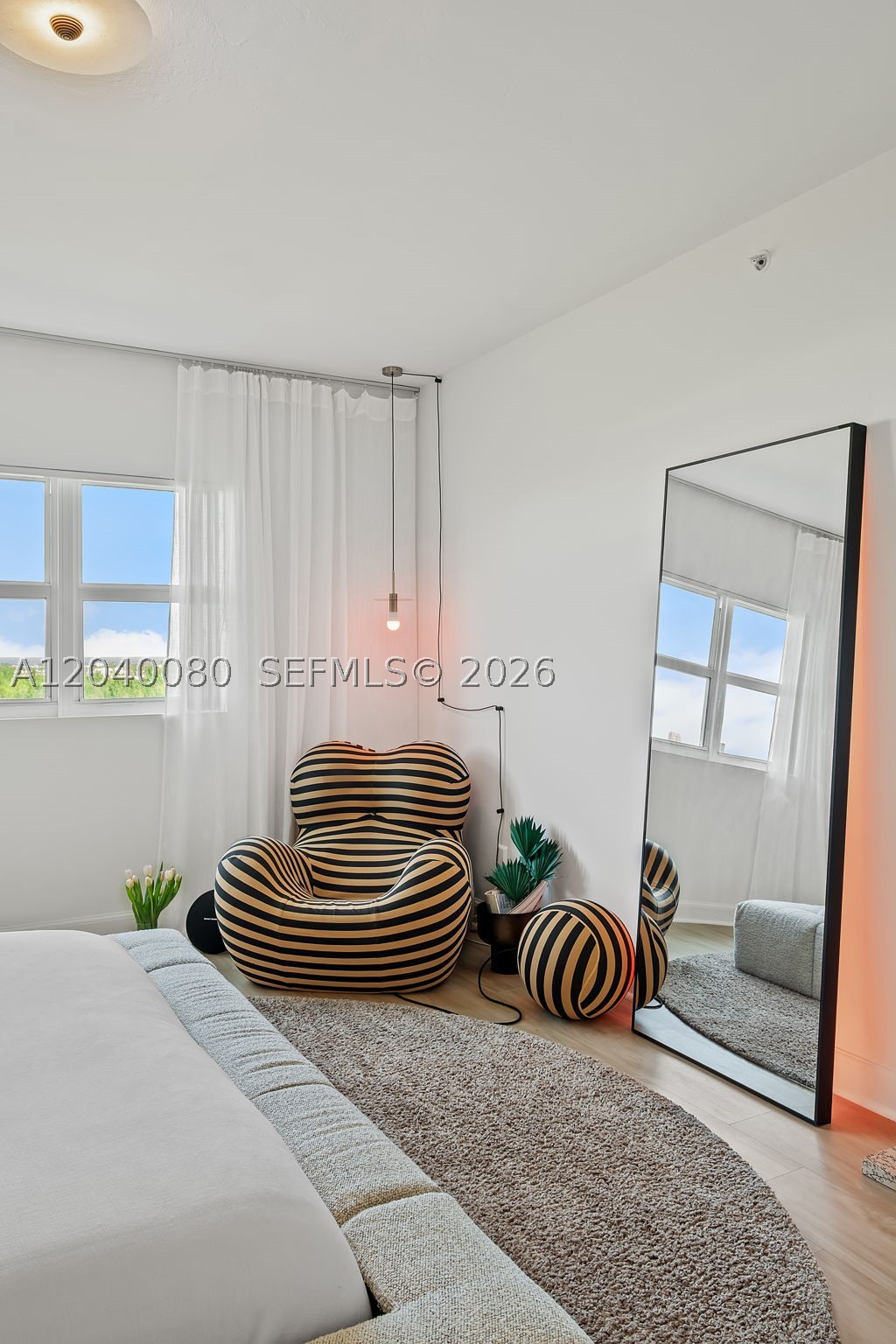THE OAKS I CONDO - Residential