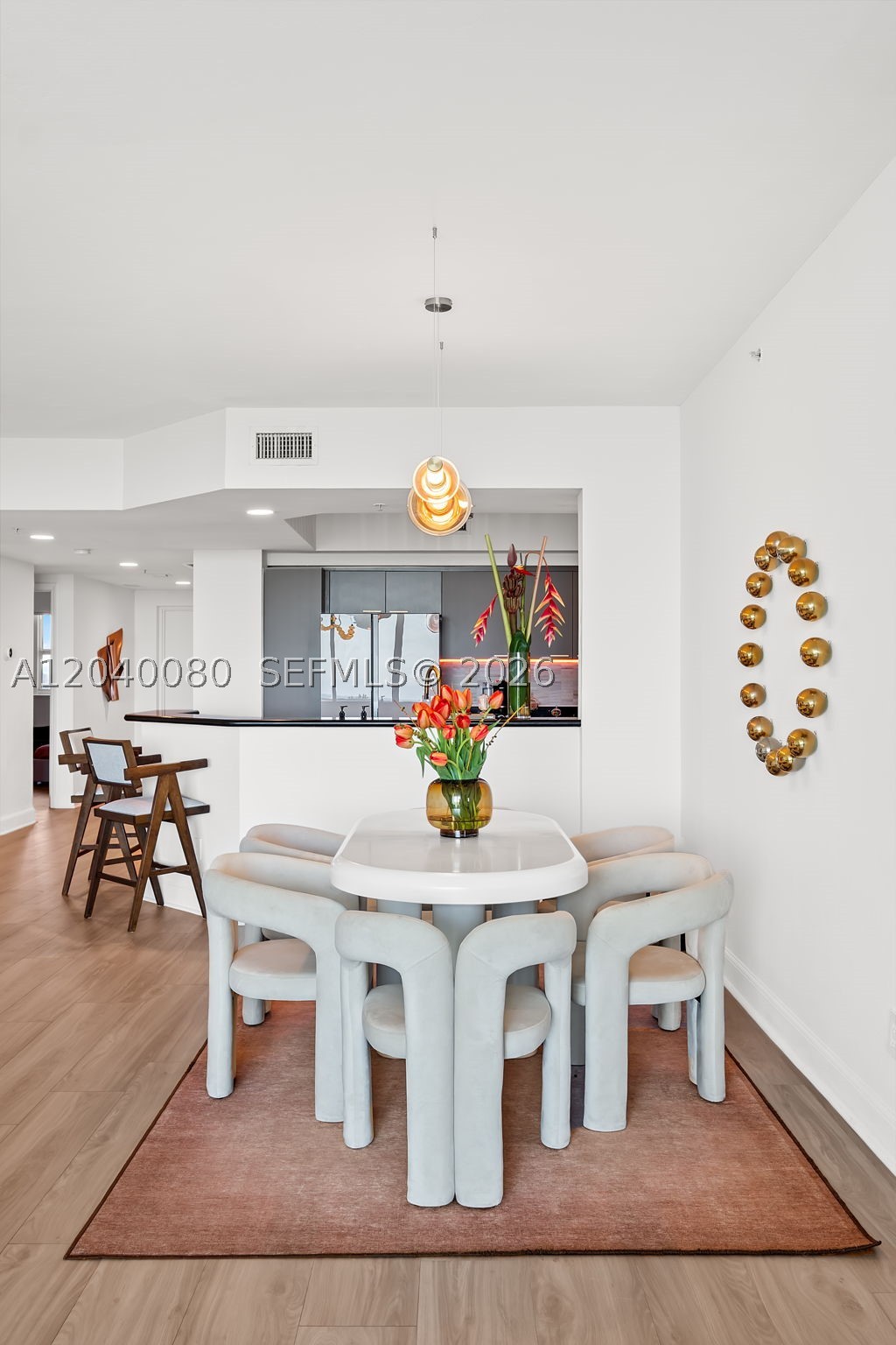 THE OAKS I CONDO - Residential