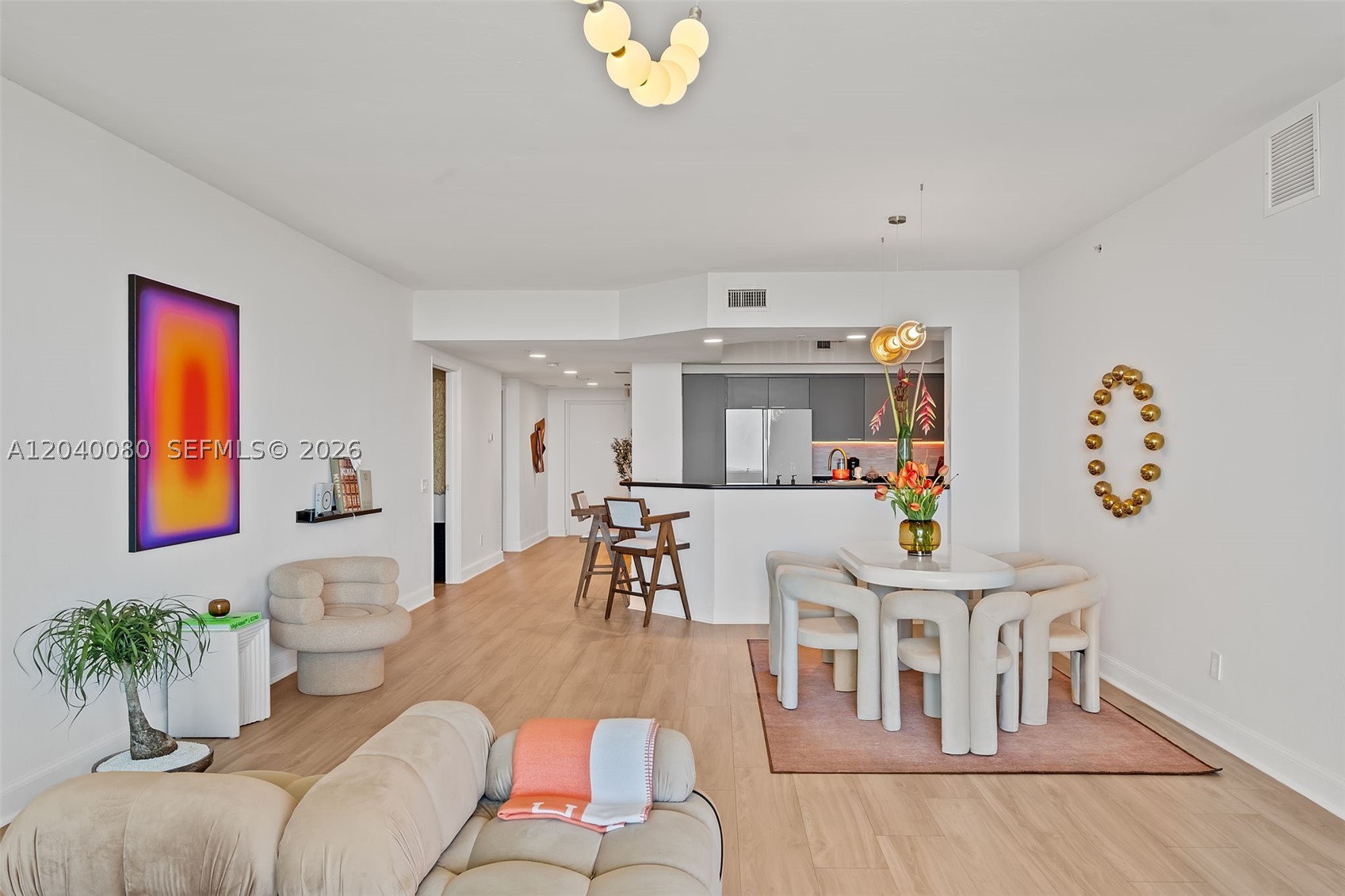 THE OAKS I CONDO - Residential