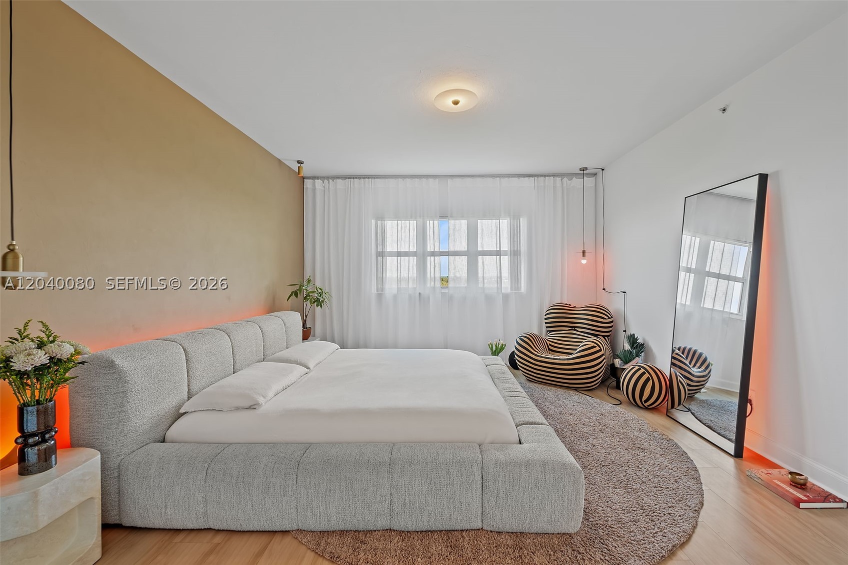 THE OAKS I CONDO - Residential