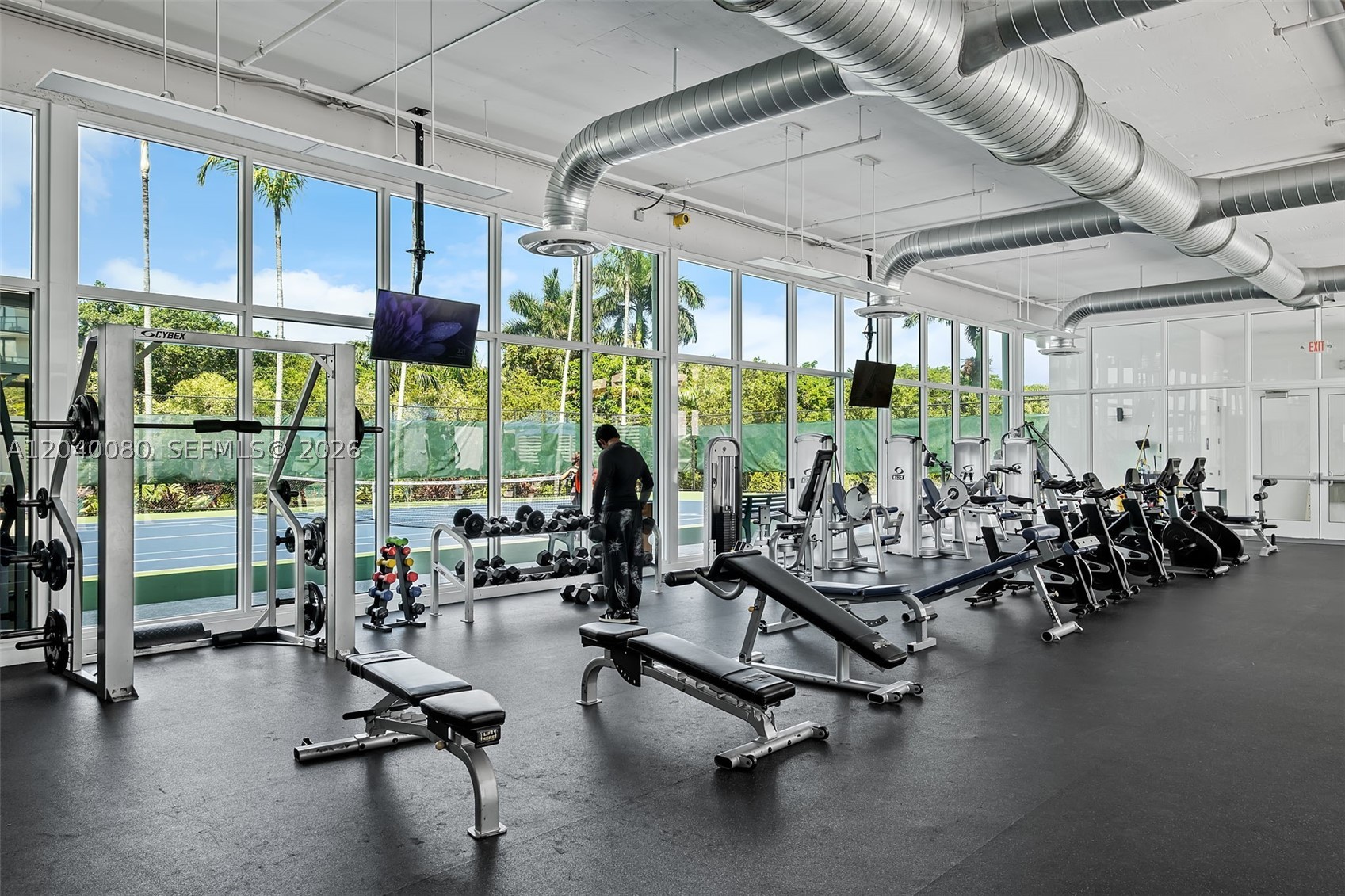 THE OAKS I CONDO - Residential