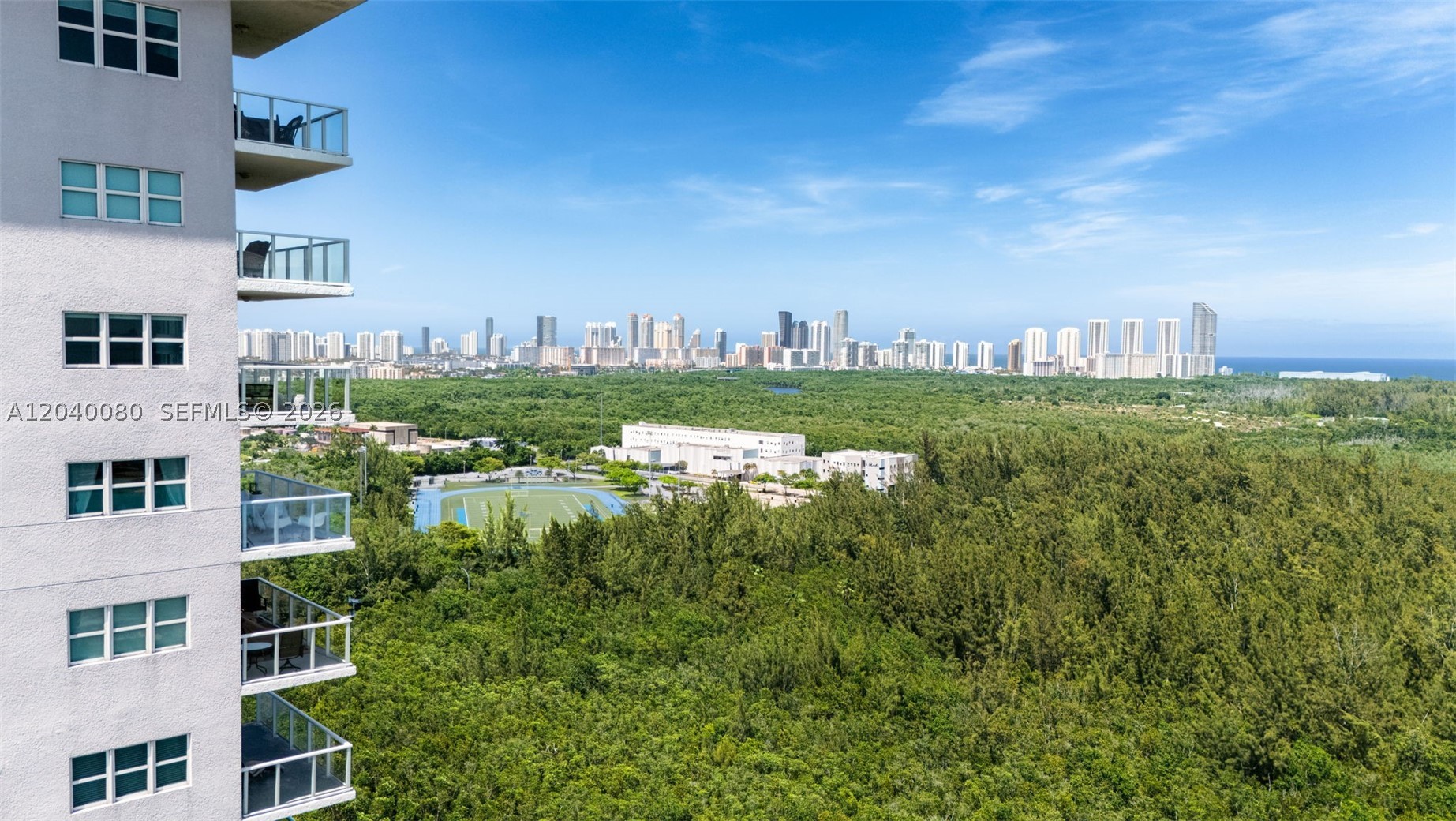 THE OAKS I CONDO - Residential