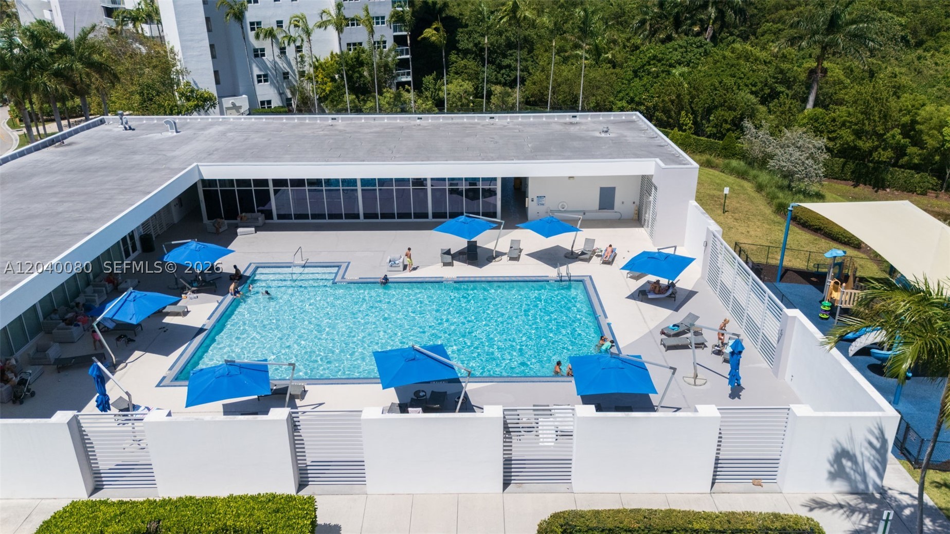 THE OAKS I CONDO - Residential